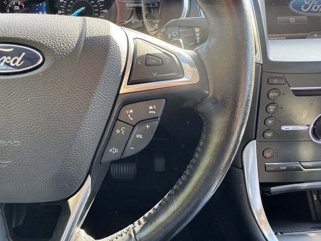 2015 Ford Edge Image 15