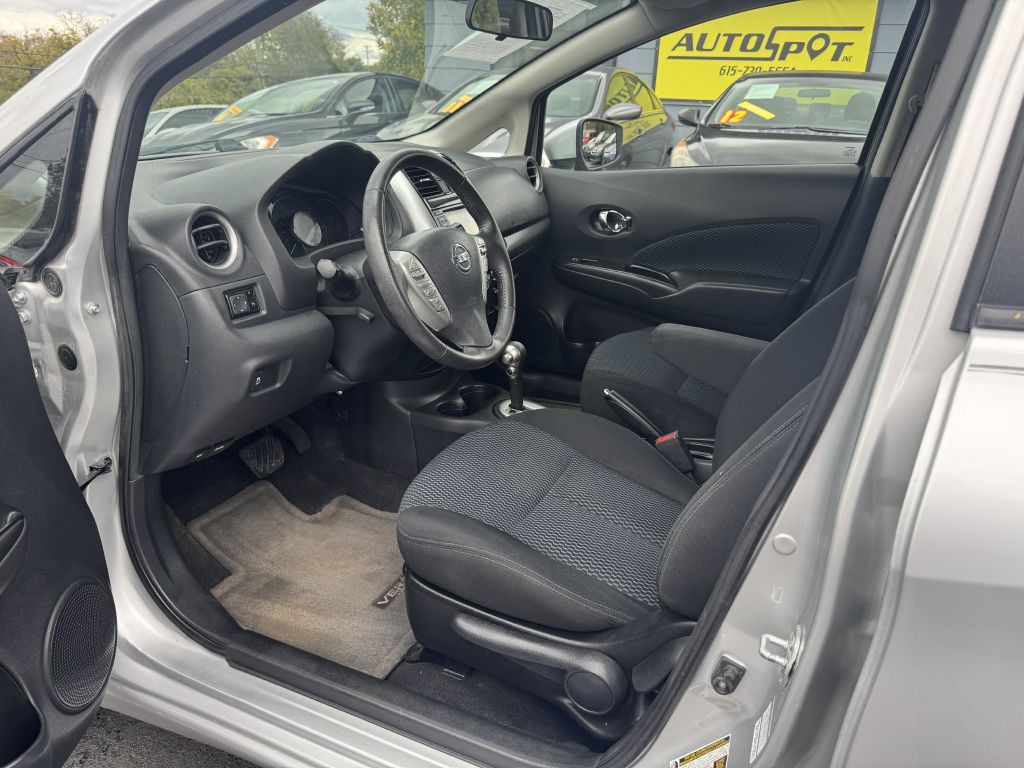 2015 Nissan Versa Image 10
