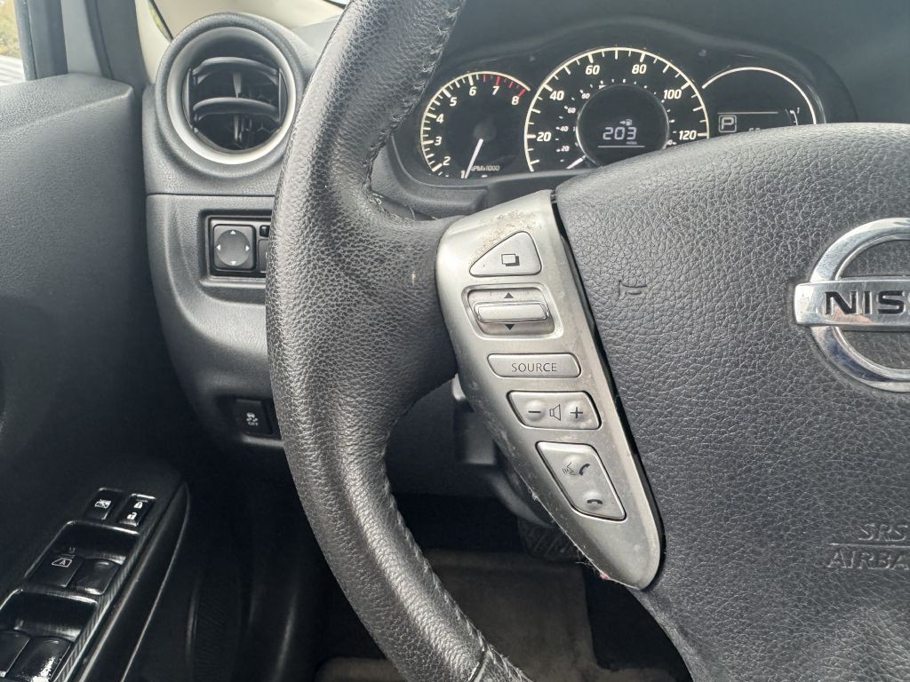 2015 Nissan Versa Image 14