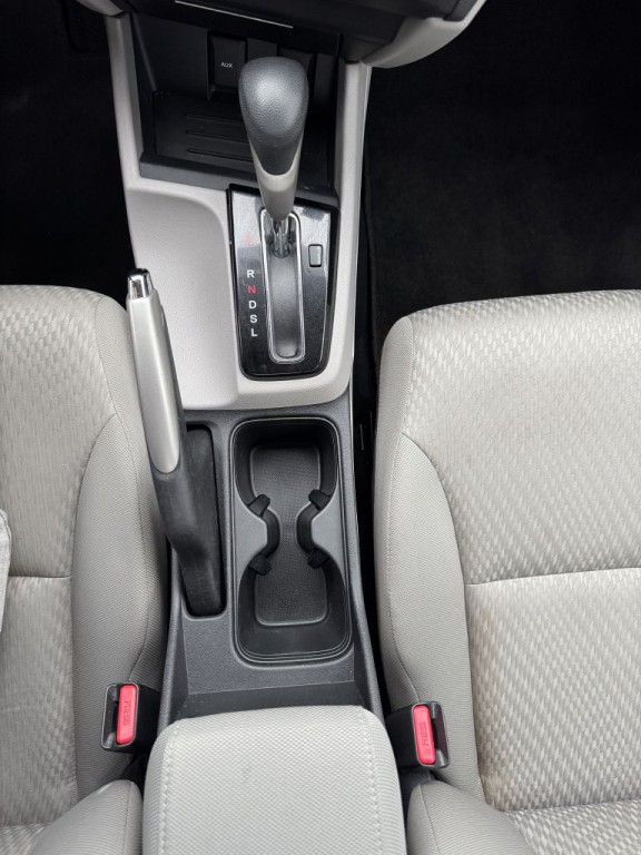 2015 Honda Civic Image 17