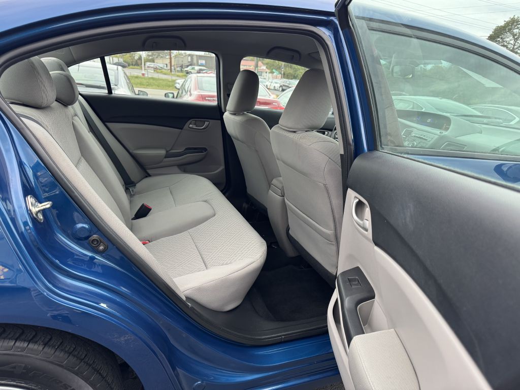 2015 Honda Civic Image 23