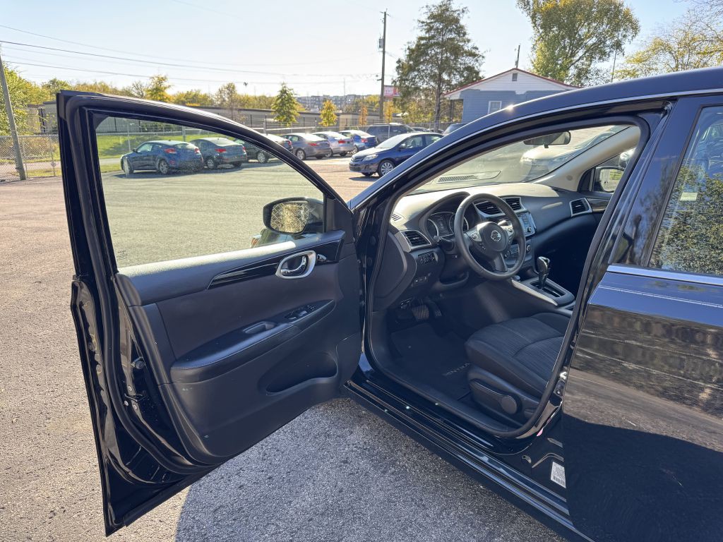 2017 Nissan Sentra Image 9