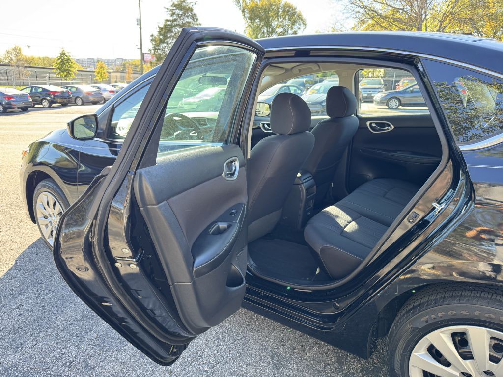 2017 Nissan Sentra Image 11