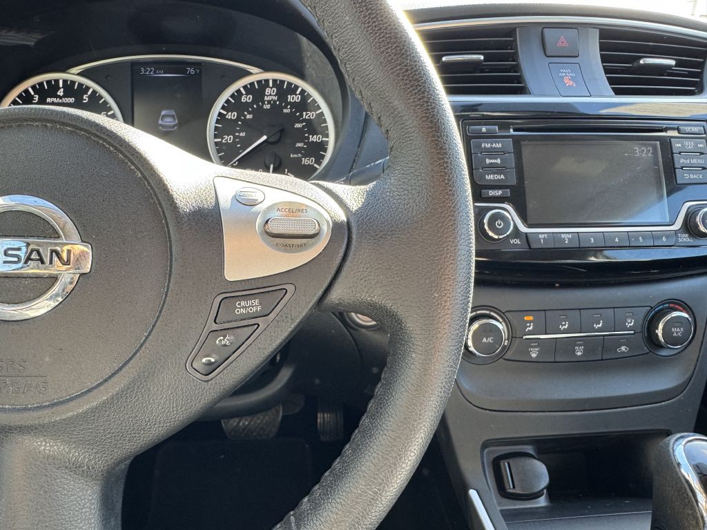 2017 Nissan Sentra Image 15