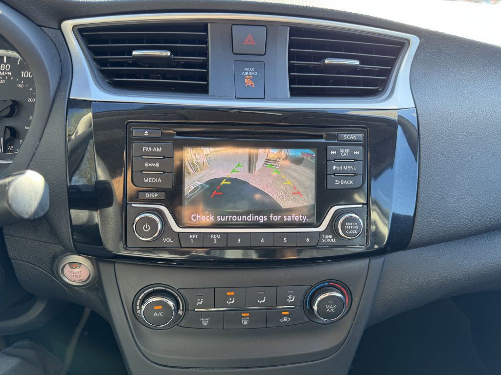 2017 Nissan Sentra Image 16