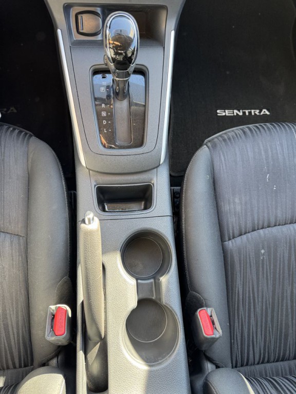 2017 Nissan Sentra Image 17