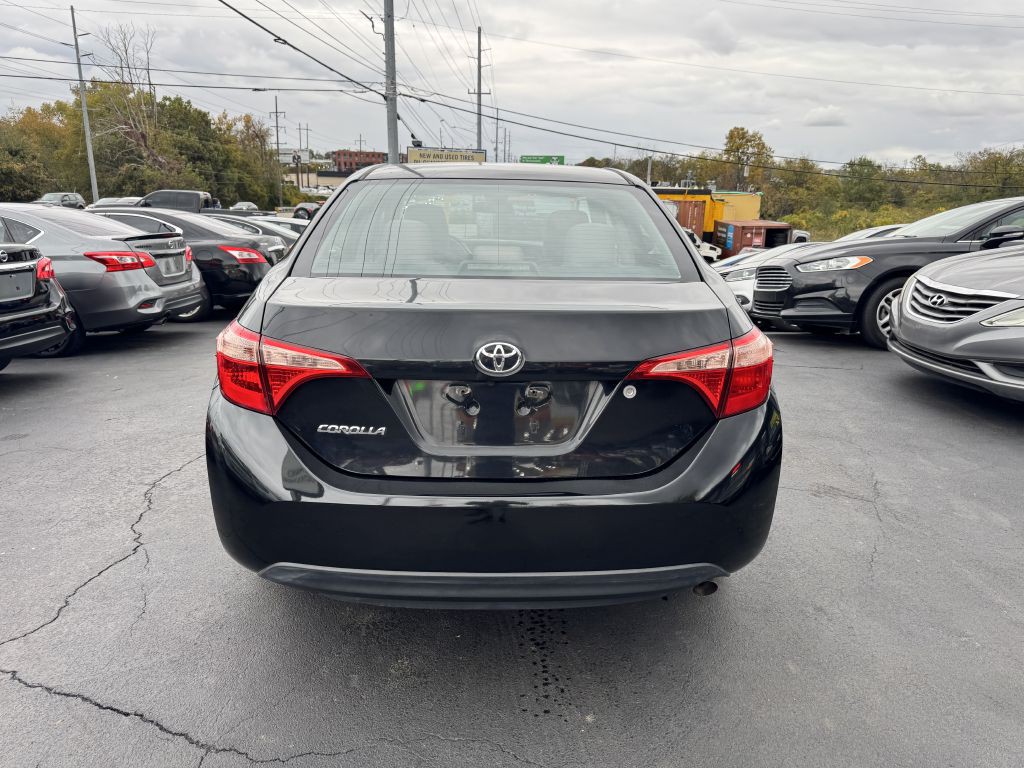 2017 Toyota Corolla Image 5