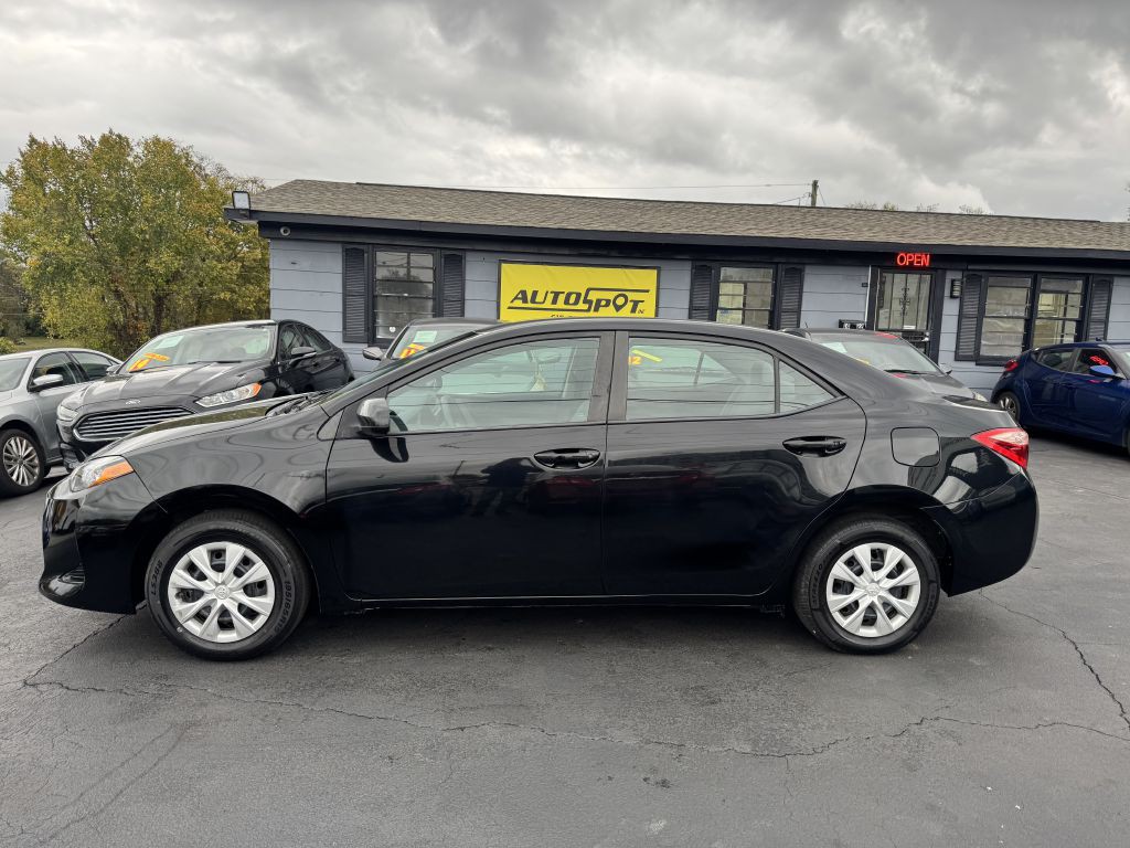 2017 Toyota Corolla Image 7