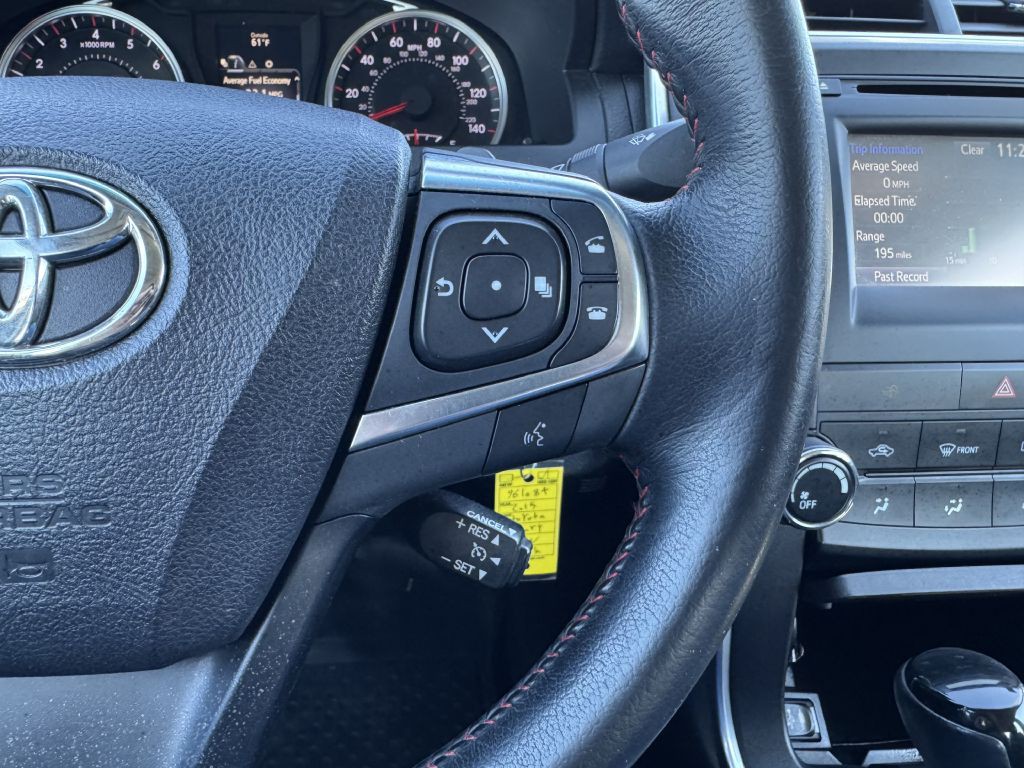 2015 Toyota Camry Image 15