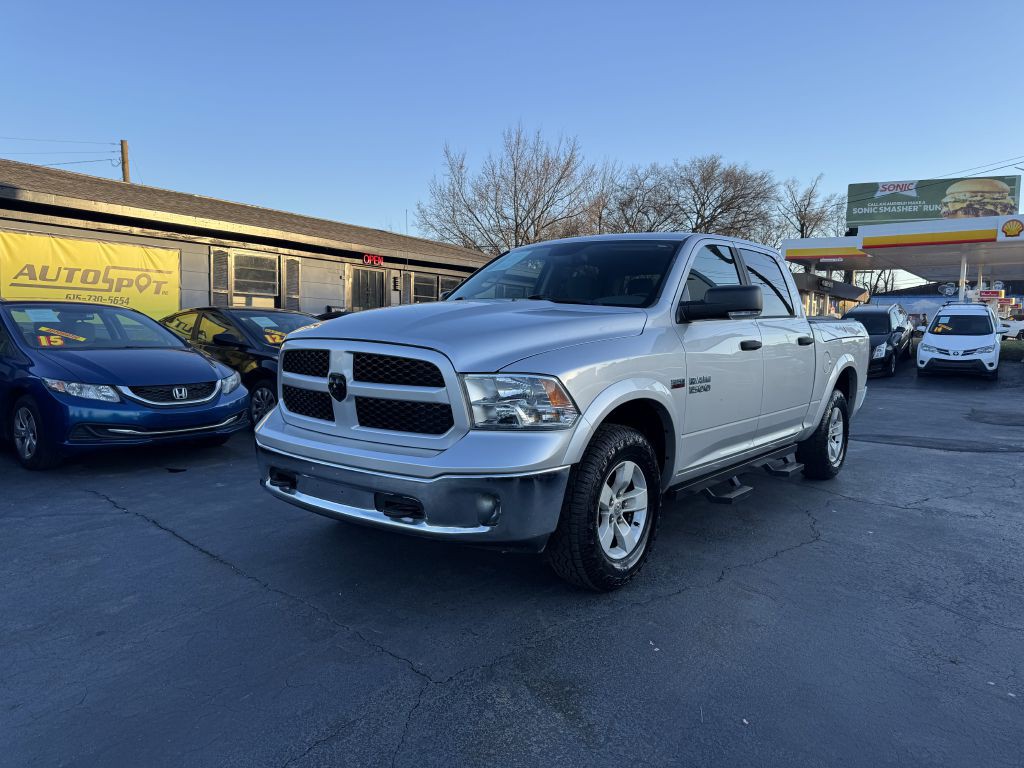 2016 RAM 1500 Image 3