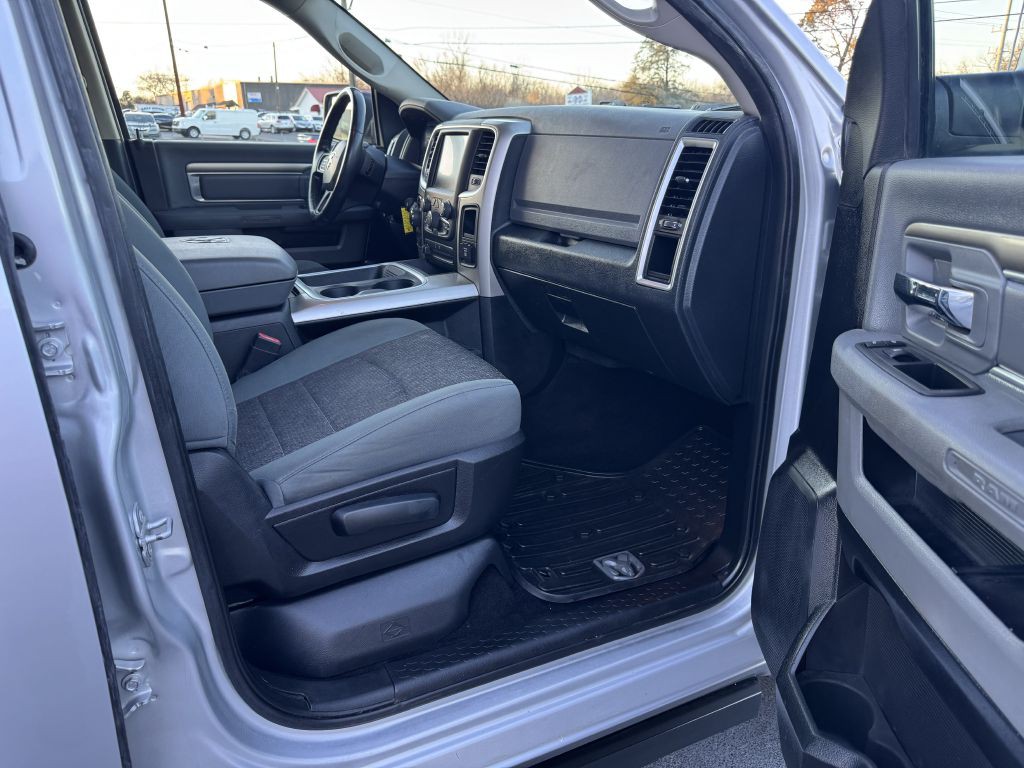 2016 RAM 1500 Image 24