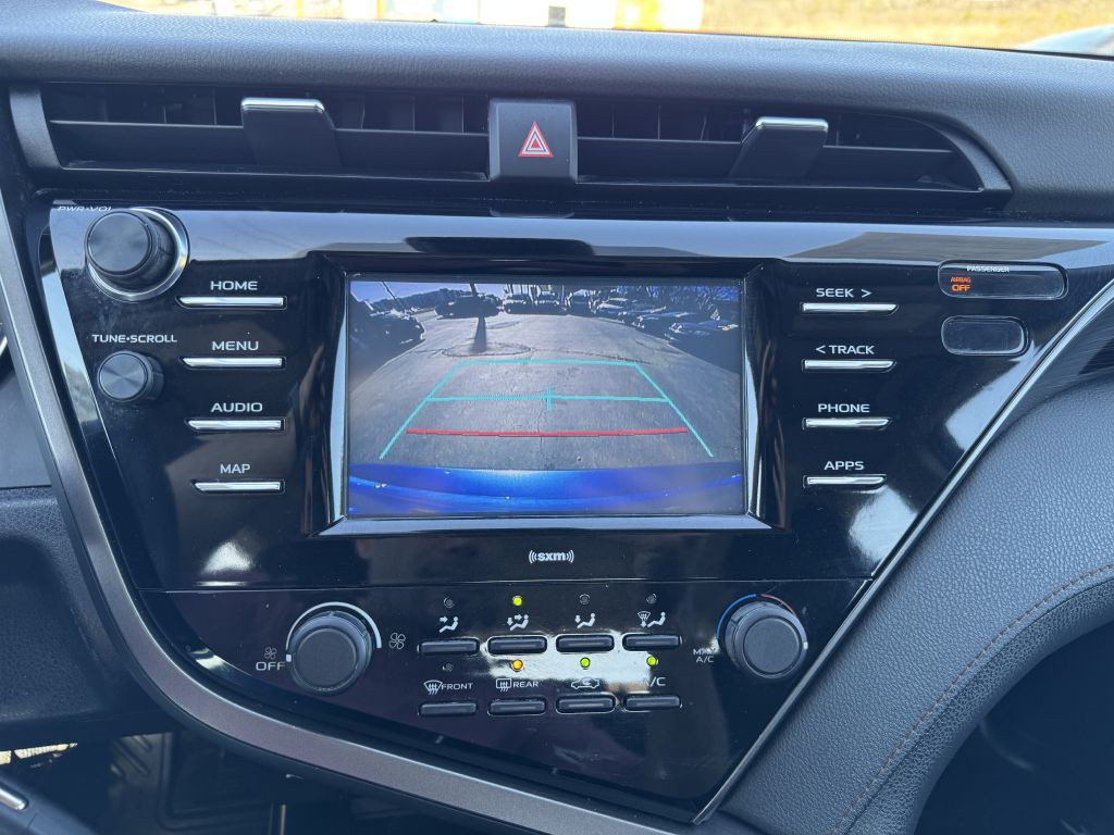 2020 Toyota Camry Image 17