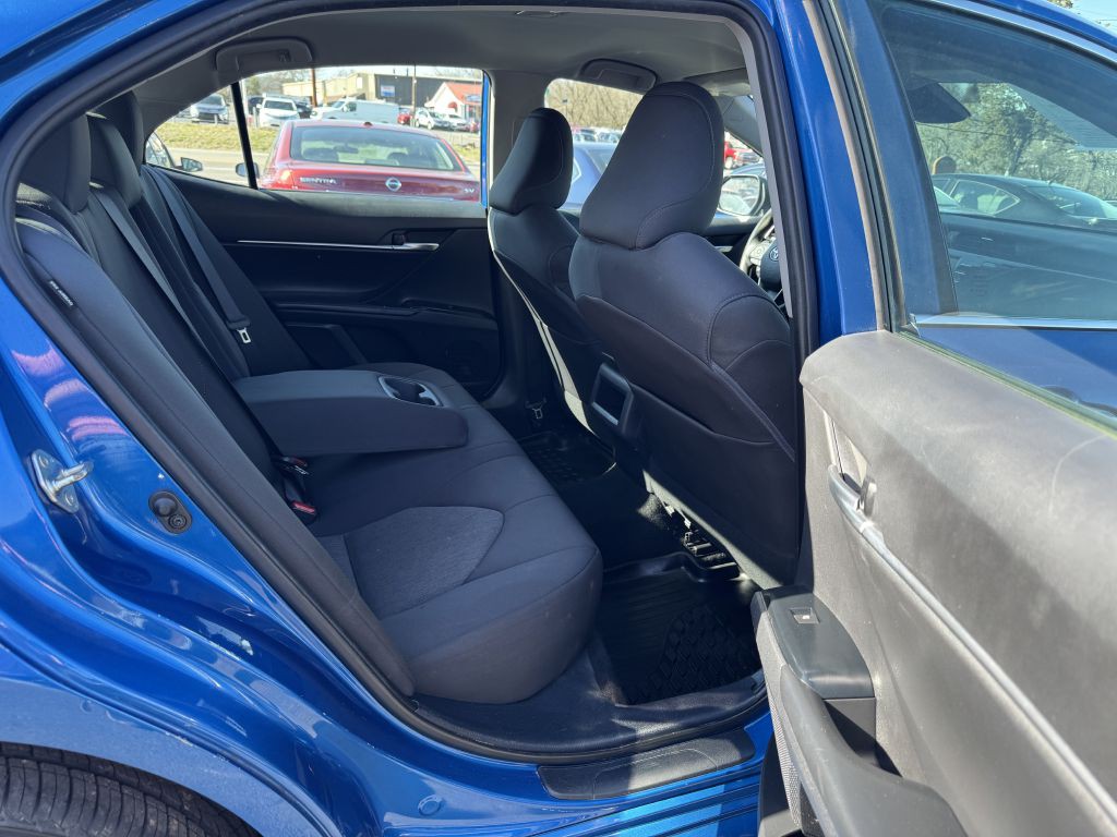 2020 Toyota Camry Image 24