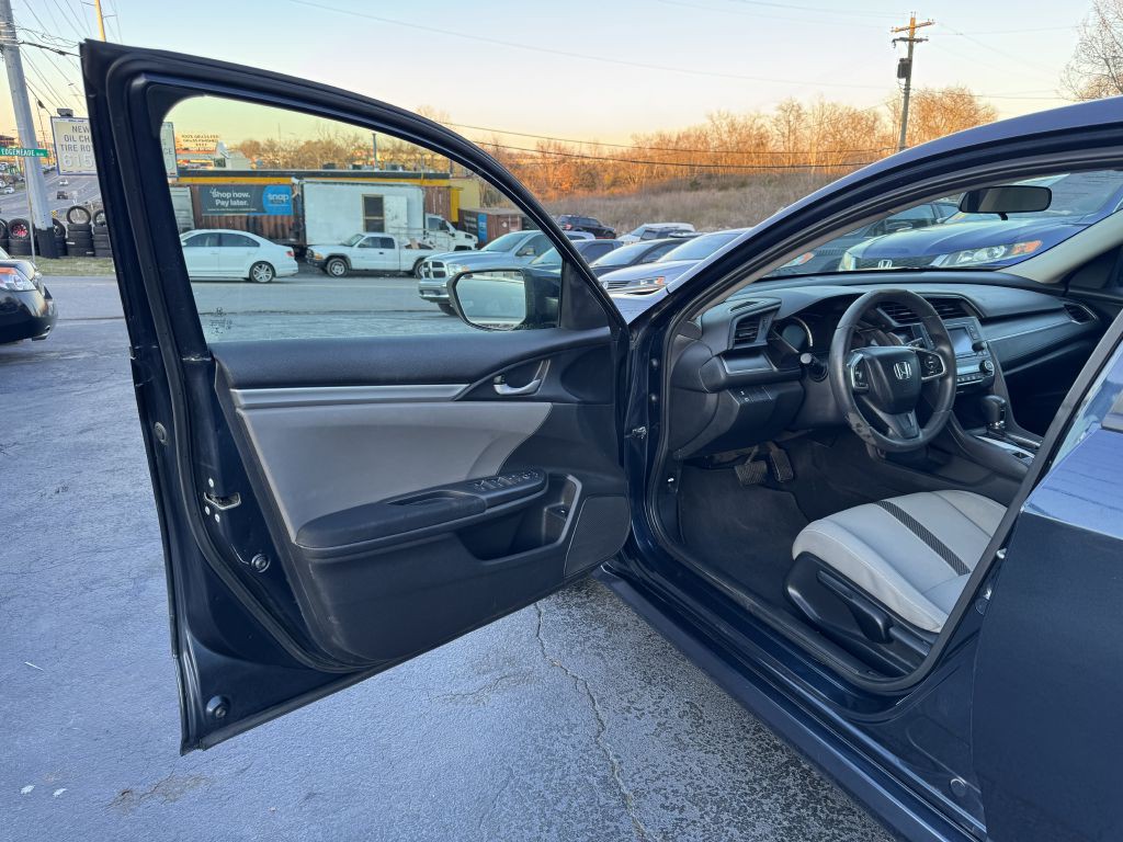 2018 Honda Civic Image 9