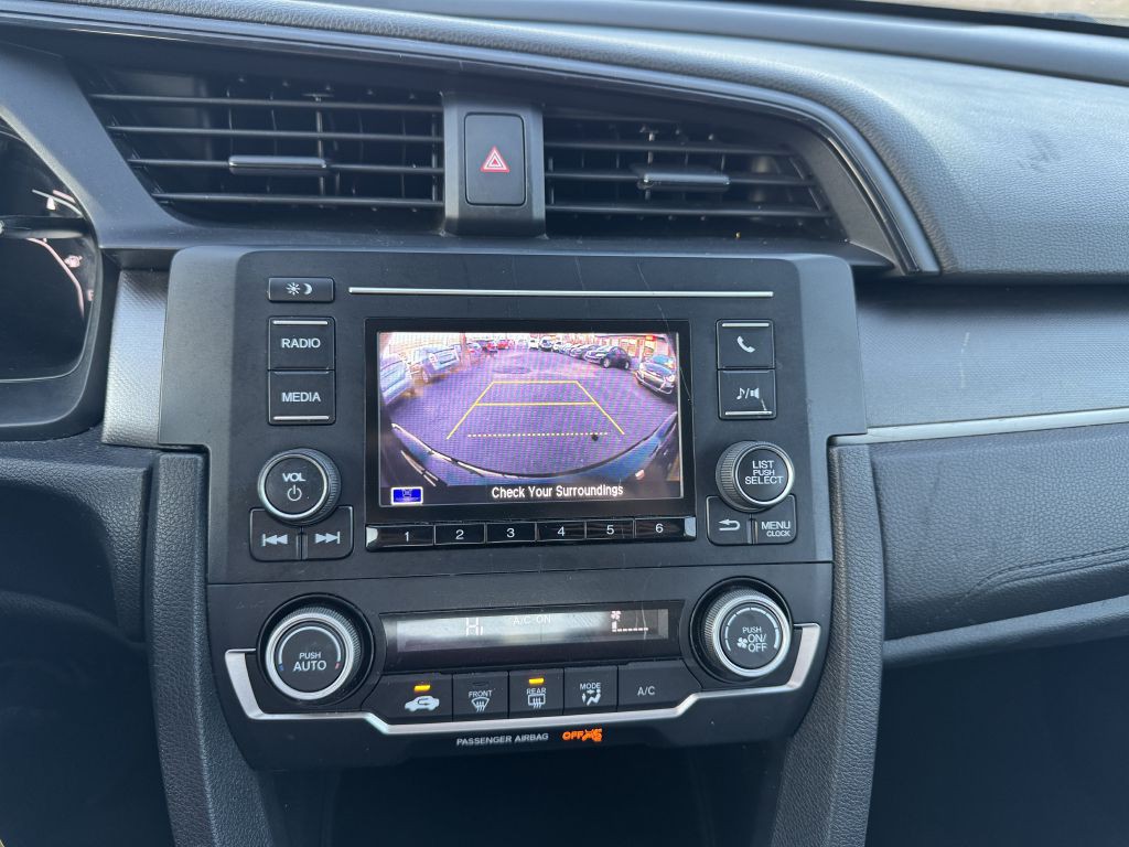 2018 Honda Civic Image 16