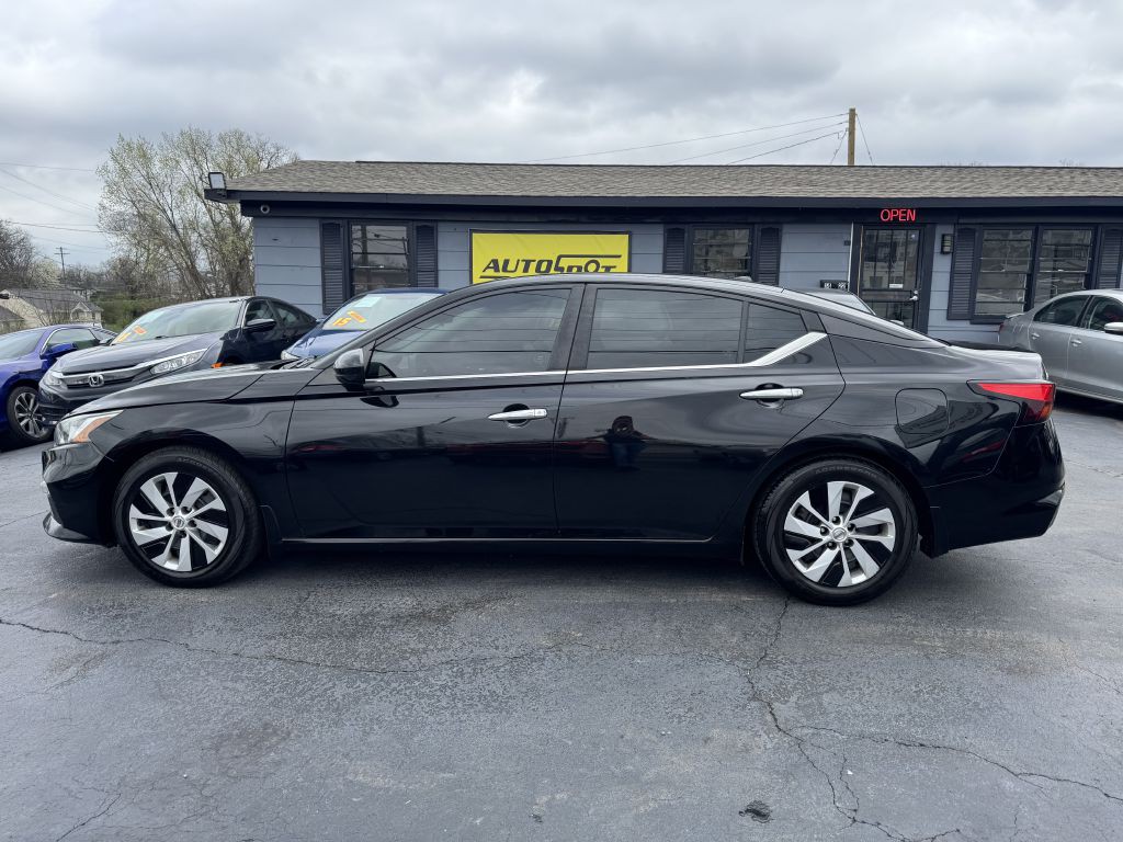 2019 Nissan Altima Image 7