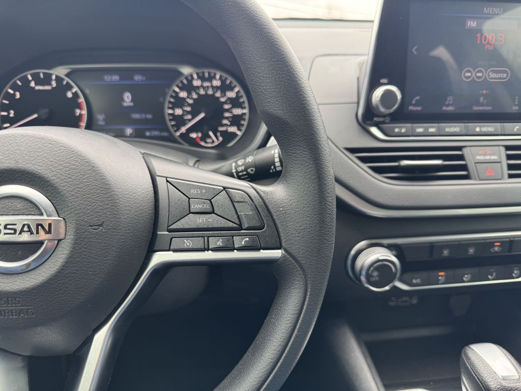 2019 Nissan Altima Image 15