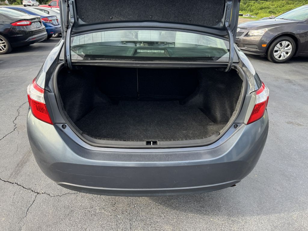 2015 Toyota Corolla Image 20