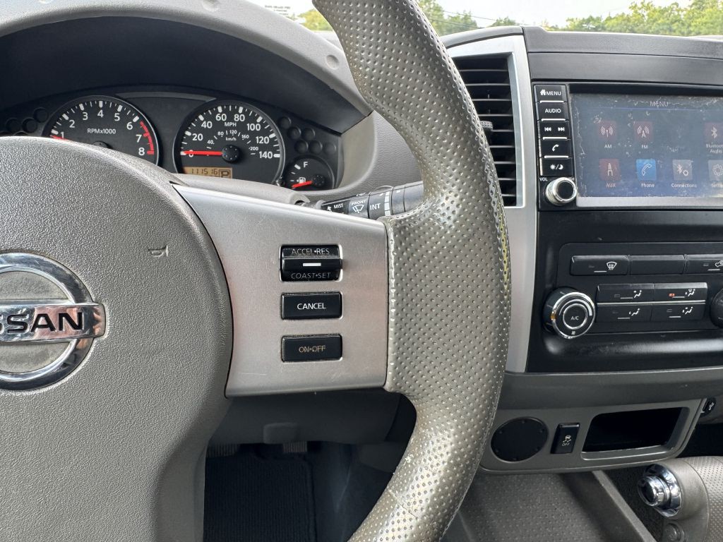 2019 Nissan Frontier Image 15