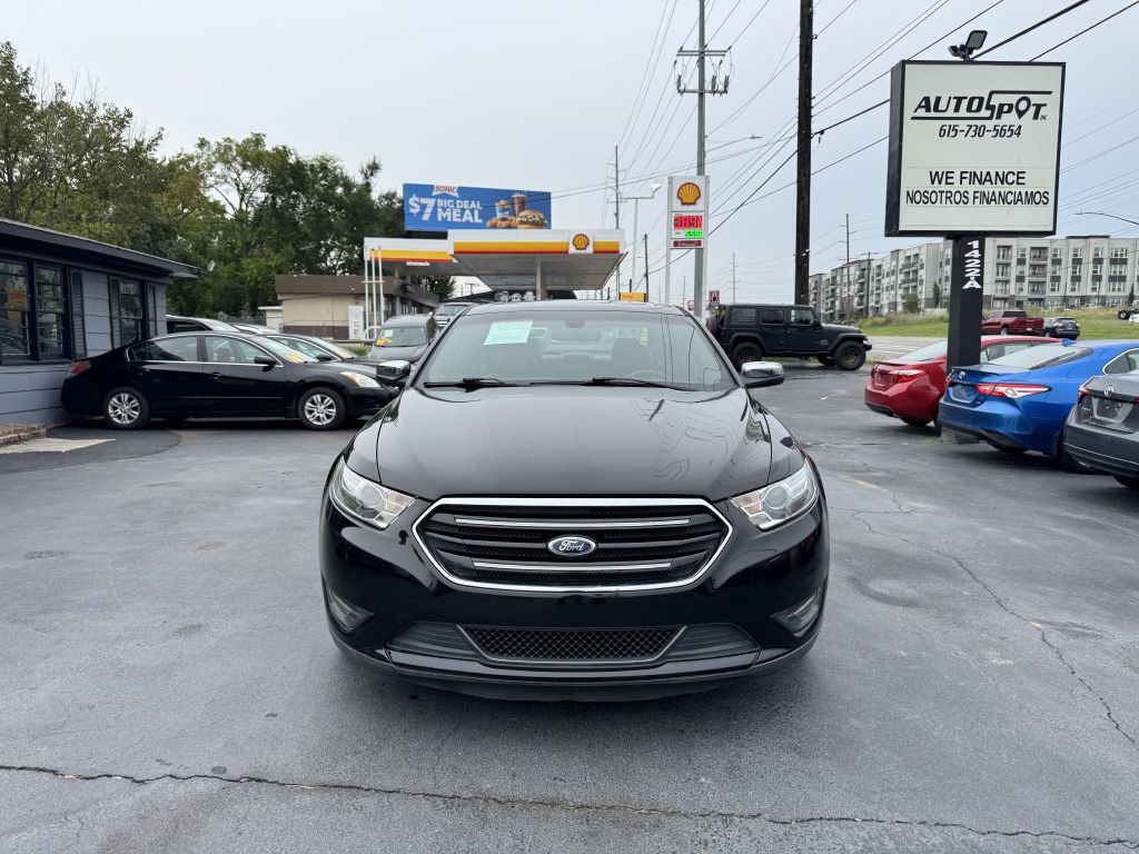2013 Ford Taurus Image 2