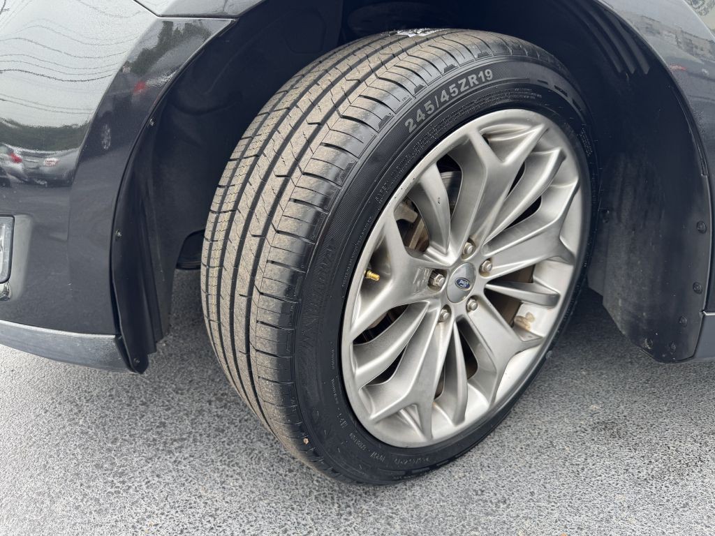 2013 Ford Taurus Image 21