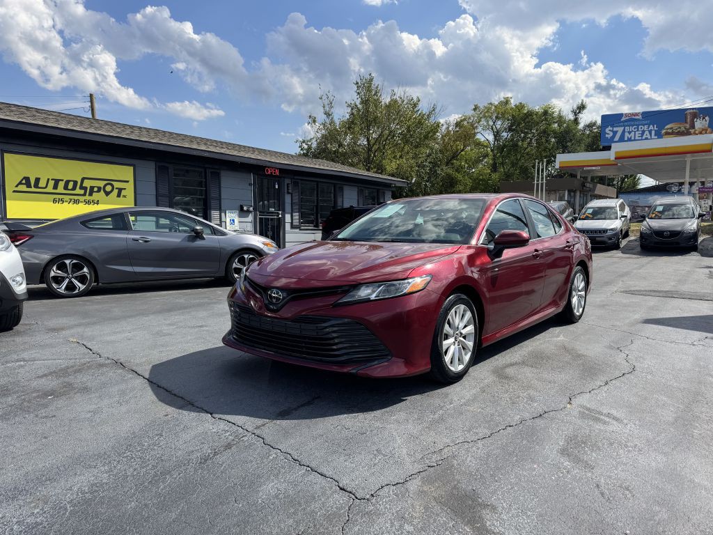 2019 Toyota Camry Image 3
