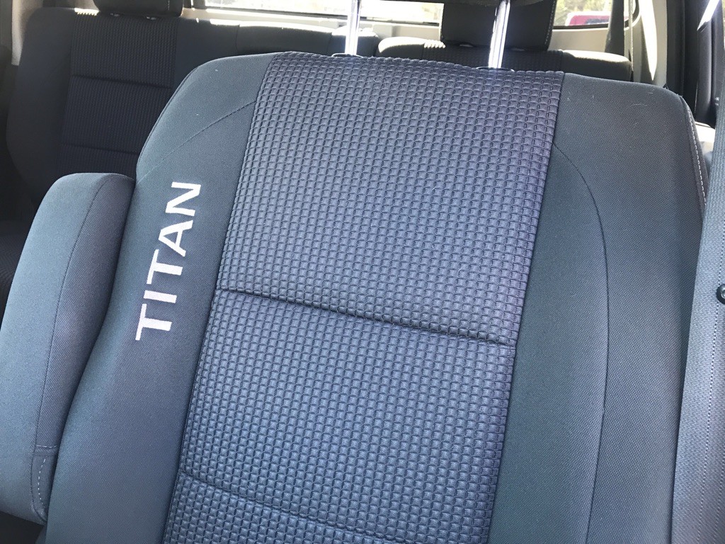 2015 Nissan Titan Image 9