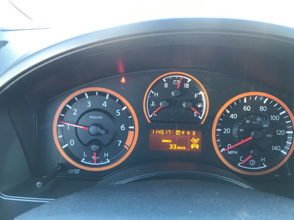 2015 Nissan Titan Image 10