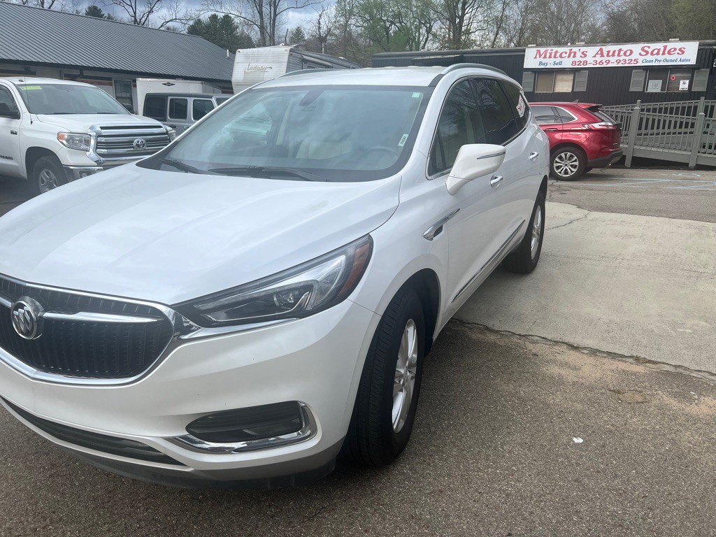 2021 Buick Enclave Image 3