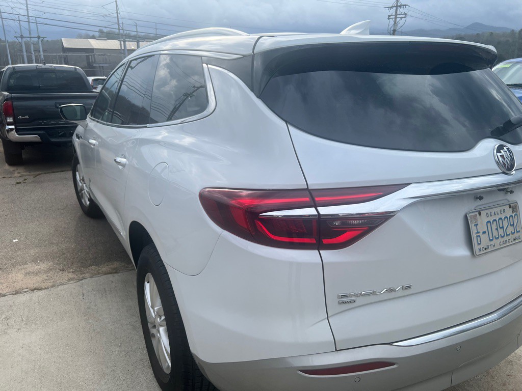 2021 Buick Enclave Image 5