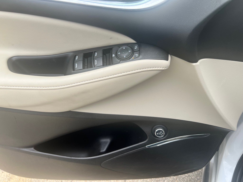 2021 Buick Enclave Image 12