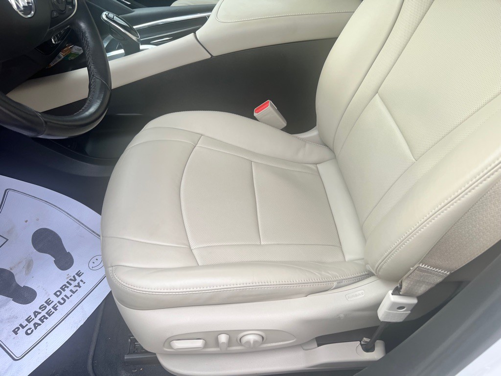 2021 Buick Enclave Image 14