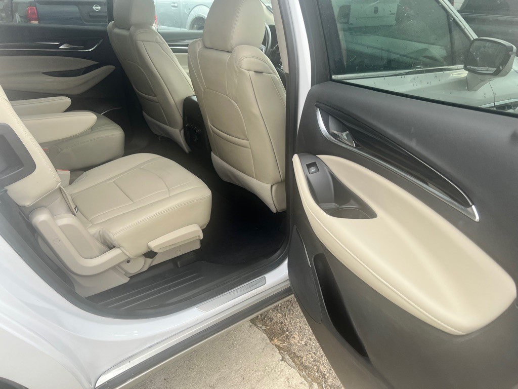 2021 Buick Enclave Image 27