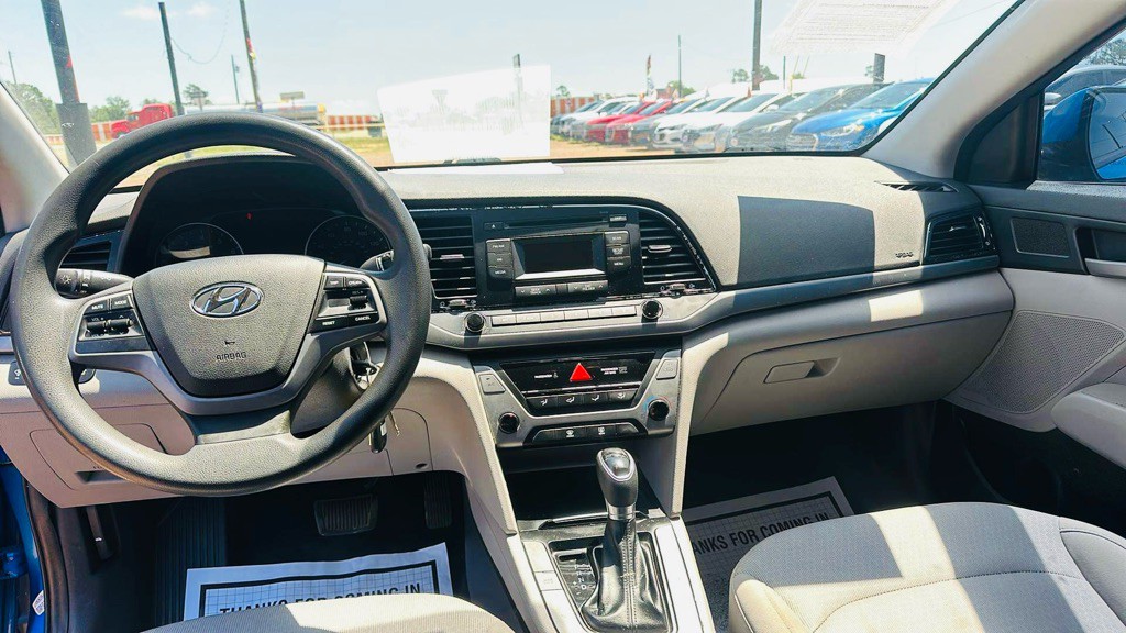 2017 Hyundai Elantra Image 7
