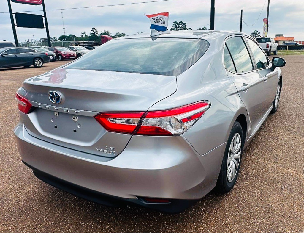 2019 Toyota Camry Image 4