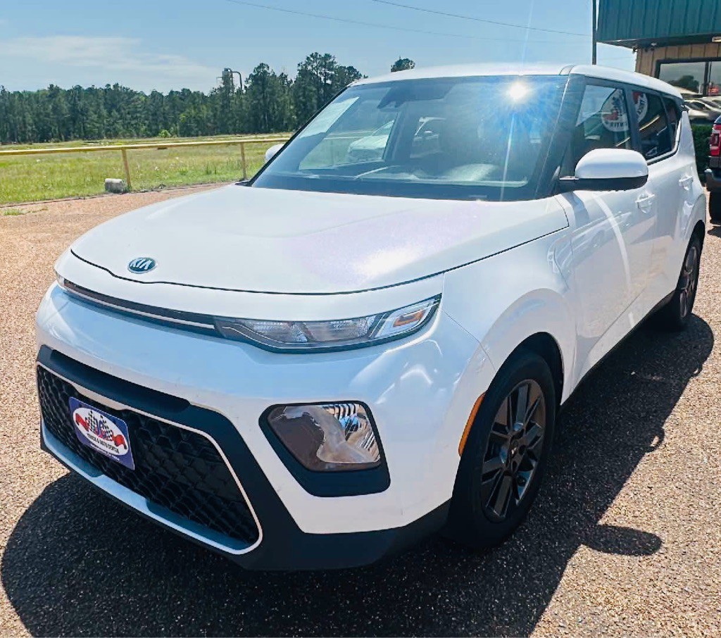 2021 Kia Soul Image 2