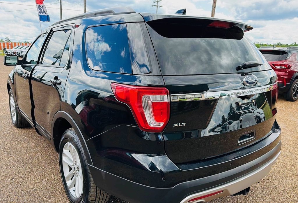 2016 Ford Explorer Image 3