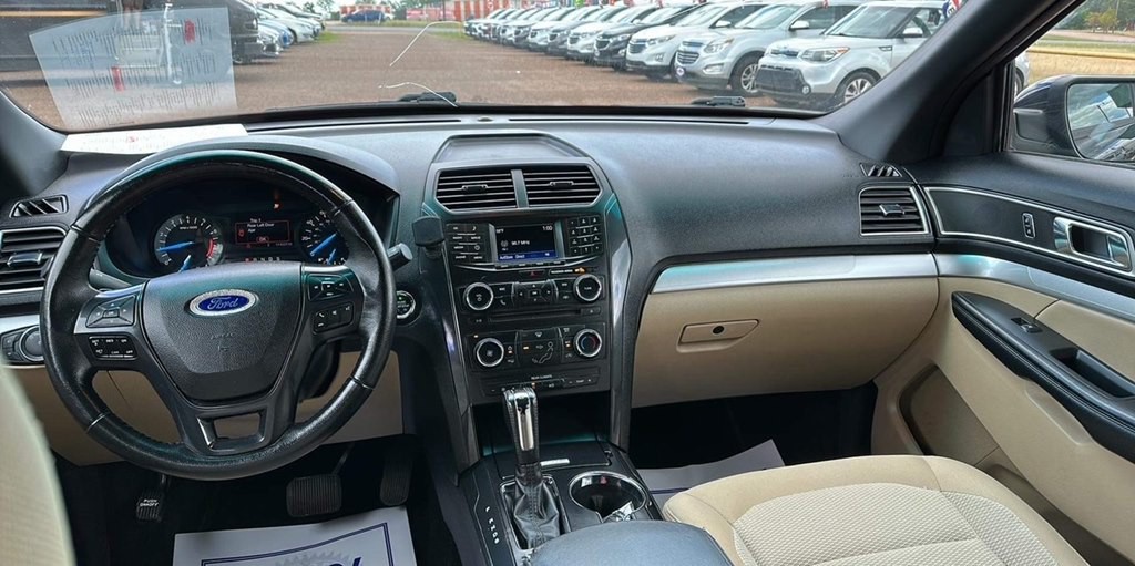 2016 Ford Explorer Image 5