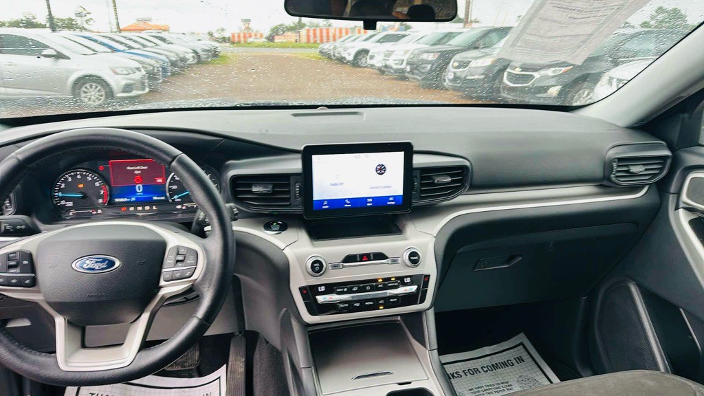 2021 Ford Explorer Image 6