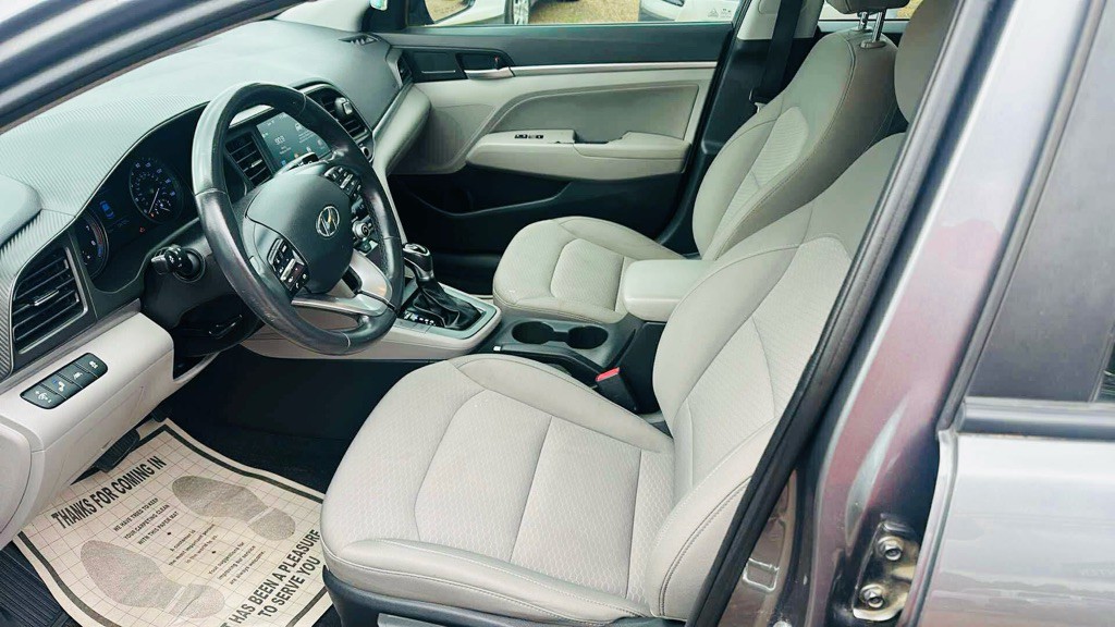 2019 Hyundai Elantra Image 6