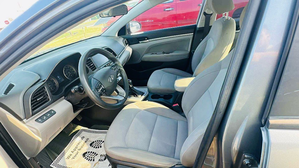 2019 Hyundai Elantra Image 6