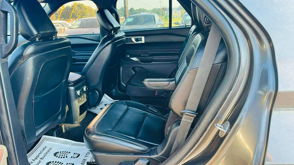 2020 Ford Explorer Image 7