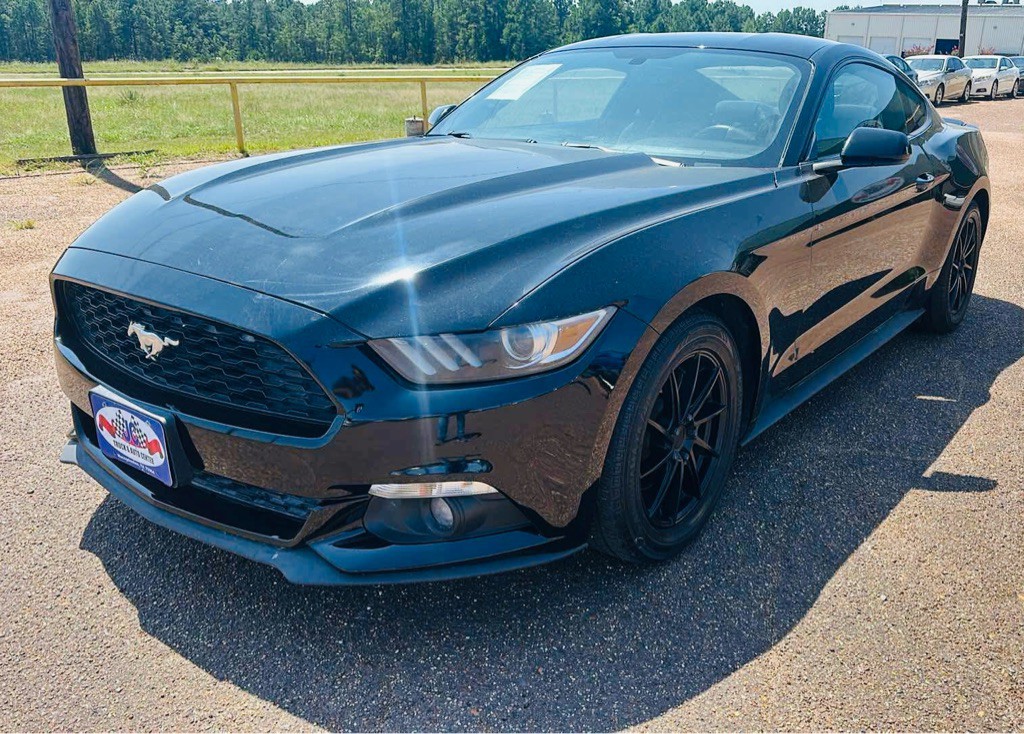 2015 Ford Mustang Image 2