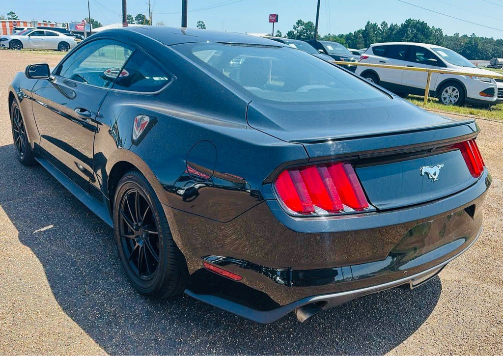 2015 Ford Mustang Image 3