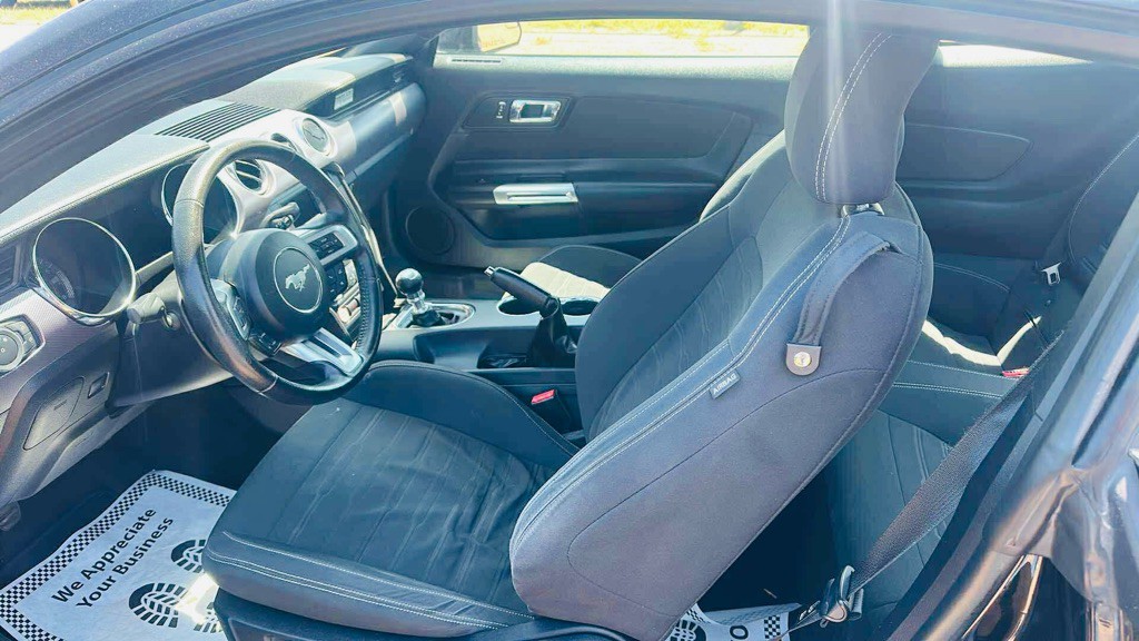 2015 Ford Mustang Image 5