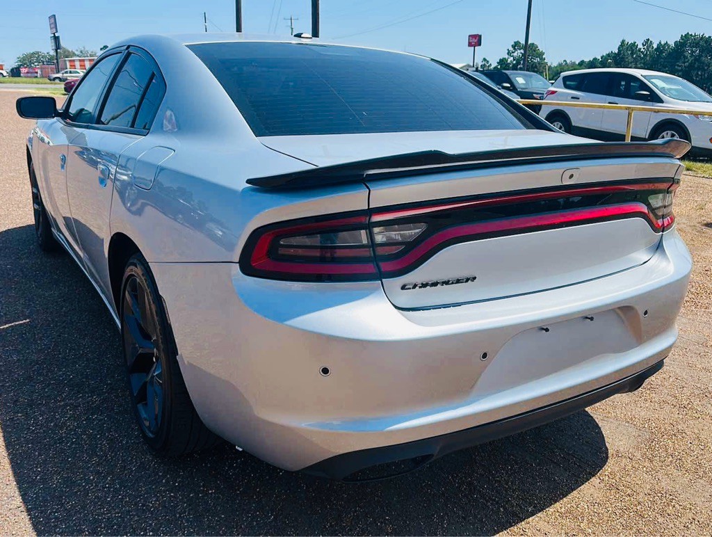 2021 Dodge Charger Image 4