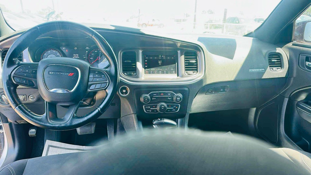 2021 Dodge Charger Image 5