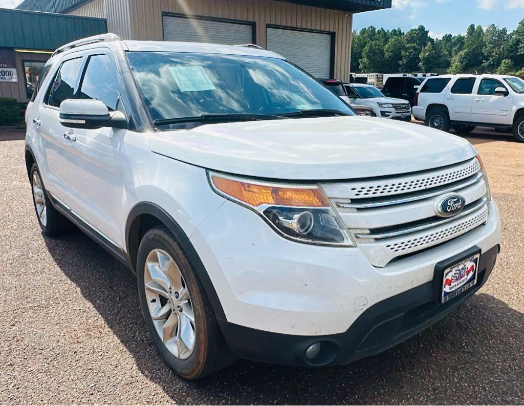 2014 Ford Explorer Image 1