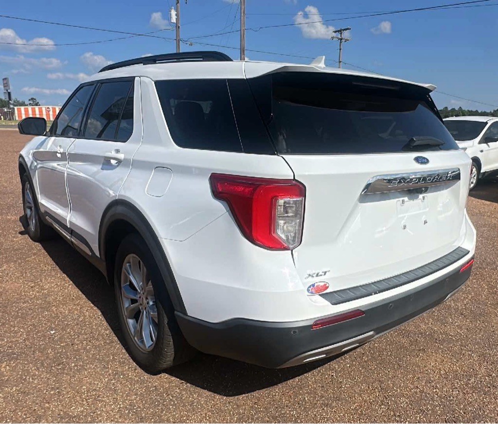 2020 Ford Explorer Image 4
