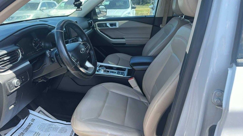 2020 Ford Explorer Image 6